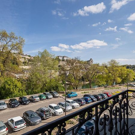 Superbe Appartement Dans Le Centre Historique Poitiers Exterior photo