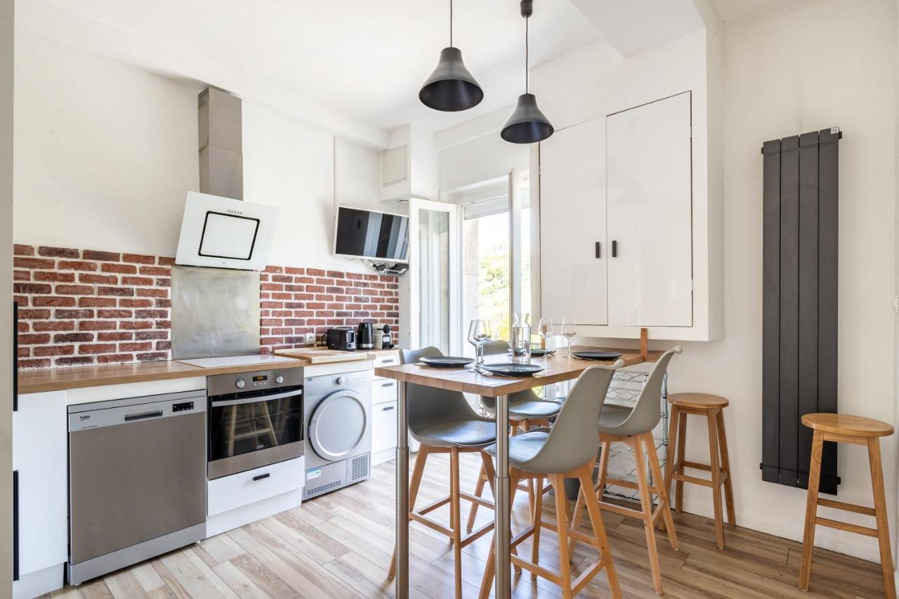 Superbe Appartement Dans Le Centre Historique Poitiers Exterior photo